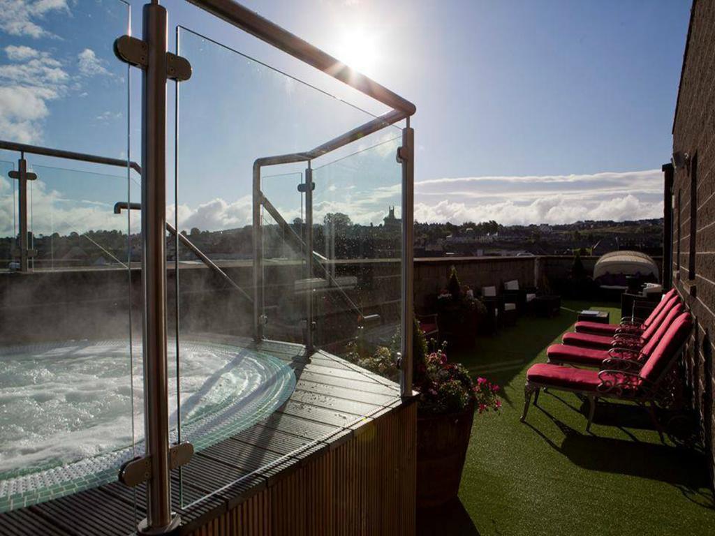 Canal Court Newry Luaran gambar