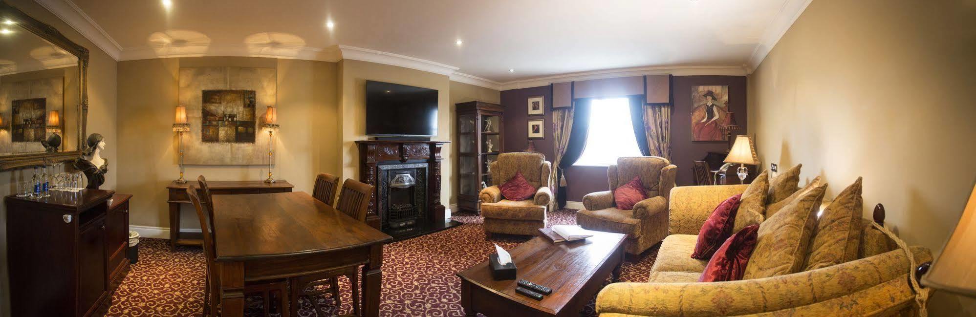 Canal Court Newry Luaran gambar