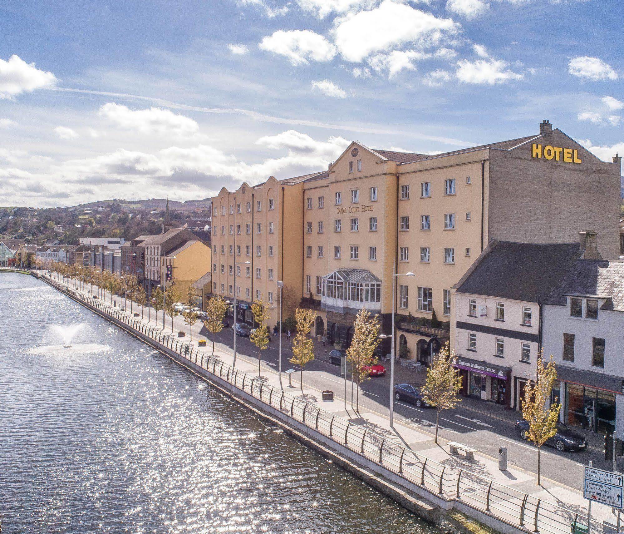 Canal Court Newry Luaran gambar