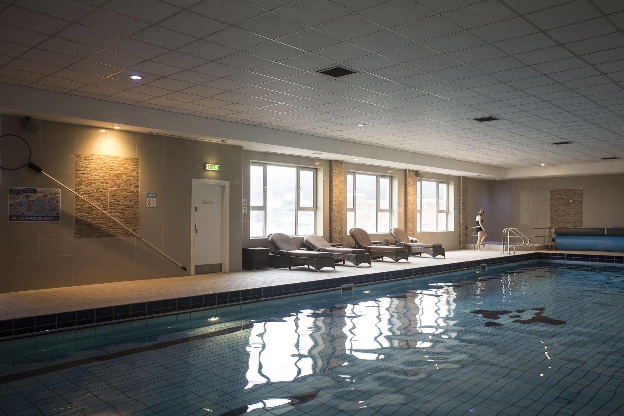 Canal Court Newry Luaran gambar