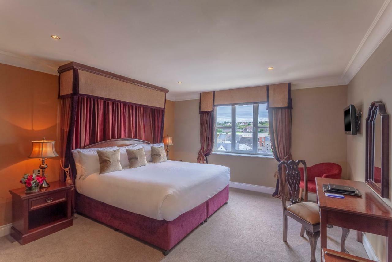 Canal Court Newry Luaran gambar